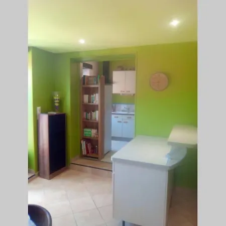 Nyaraló Chaleureux Avec Jacuzzi *