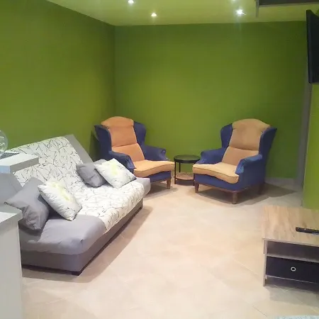 Holiday home Chaleureux Avec Jacuzzi Saint-Rabier