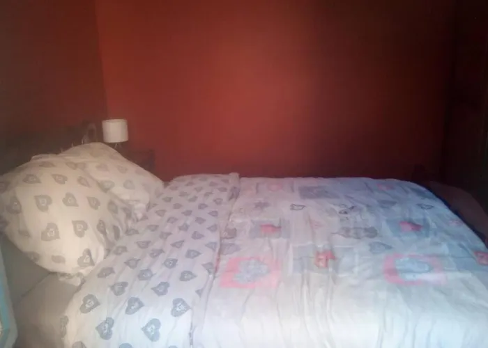 بيت للعطل Chaleureux Avec Jacuzzi Saint-Rabier