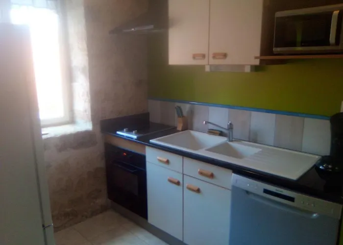 بيت للعطل Chaleureux Avec Jacuzzi *